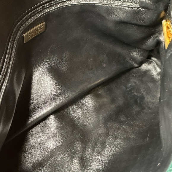 Bally Quilted Lambskin Handbag With Gold B Logo “Host Pick” - Picture 16 of 16